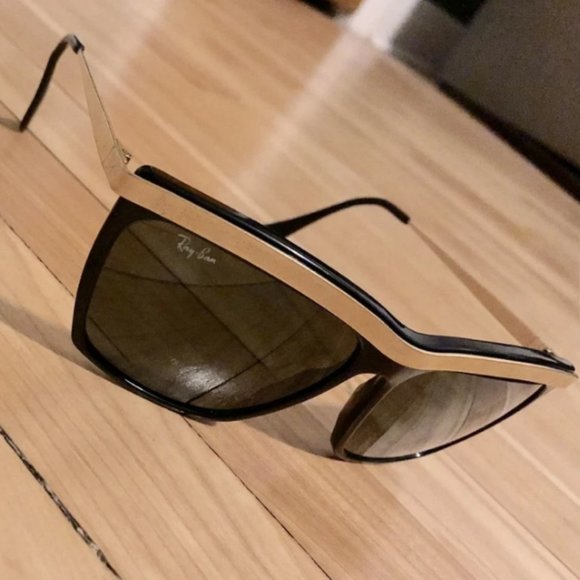 VINTAGE RAY-BAN OLYMPIAN III SUNGLASSES - Picture 1 of 2